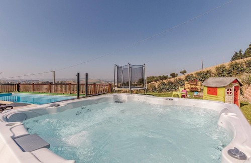 Montegranaro House | Gorgeous home in Montegranaro FM
