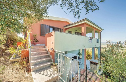 Azzagulta House | Gorgeous home in Badesi OT with WiFi