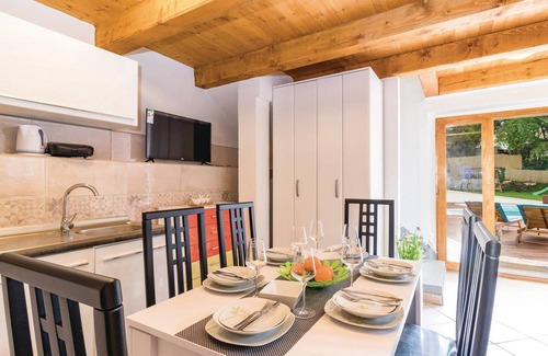 Bibici House | Gorgeous home in Bibici with sauna