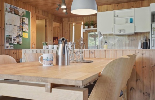 Blokhus House | Gorgeous home in Blokhus with WiFi