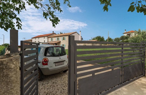 Buje House | Gorgeous home in Buje