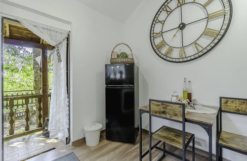 Dego House | Gorgeous home in Dego with WiFi