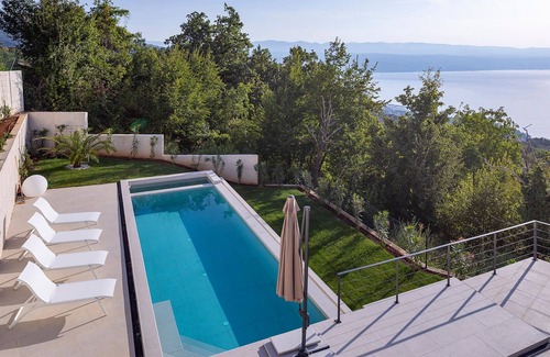 Opatija House | Gorgeous home in Dobrec with sauna