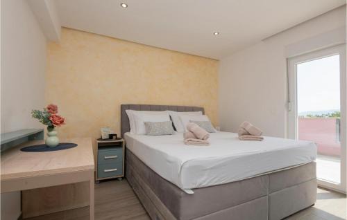 Makarska Old Town House | Gorgeous Home In Donji Vinjani
