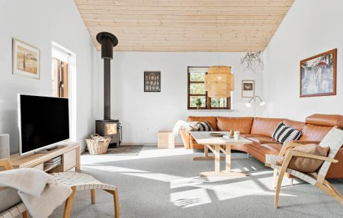 Krejbjerg House | Gorgeous Home In Ejstrupholm With Wifi