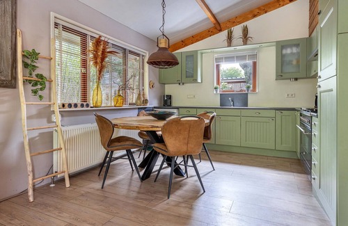 Erm House | Gorgeous home in Erm with WiFi