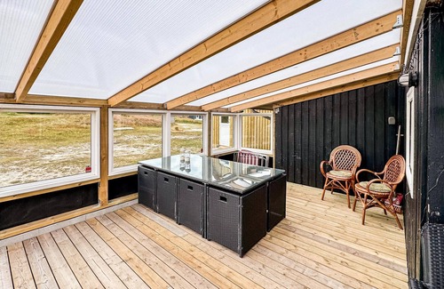 Rindby Strand House | Gorgeous home in Fanø with kitchen