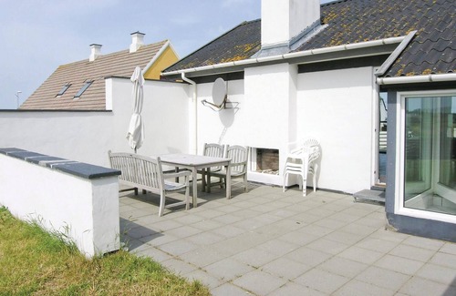 Lild Strand House | Gorgeous home in Frøstrup with WiFi