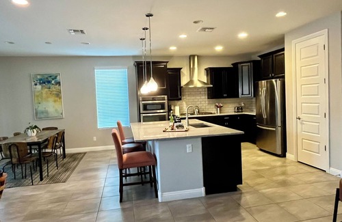 Tucson House | Gorgeous Home In Gated Community For You