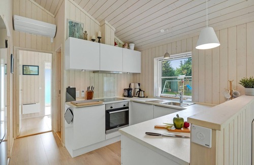 Gedesby House | Gorgeous home in Gedser with WiFi