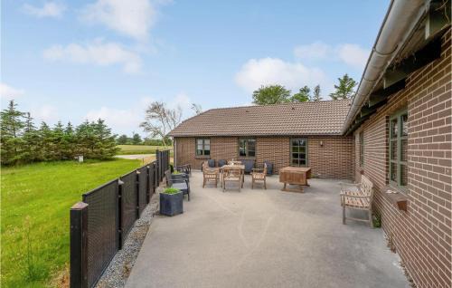 Hanstholm House | Gorgeous Home In Hanstholm With Kitchen