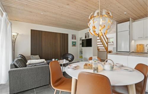 Hobro Apartment | Gorgeous Home In Hobro