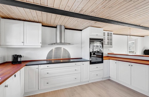 Hojslev House | Gorgeous home in Højslev with WiFi
