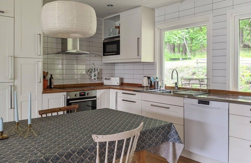 Hovas House | Gorgeous home in Hovås with WiFi