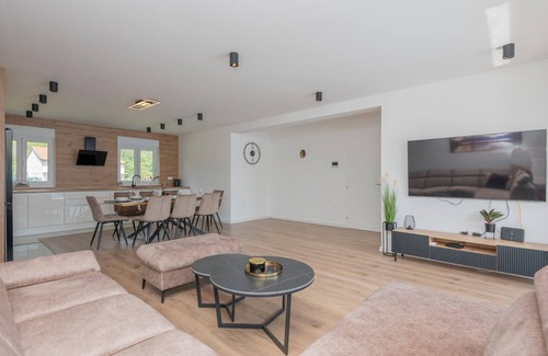 Prolozac House | Gorgeous home in Donji Prolozac