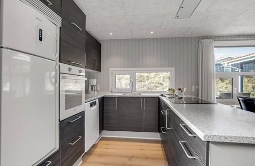Hvide Sande House | Gorgeous home in Hvide Sande with sauna