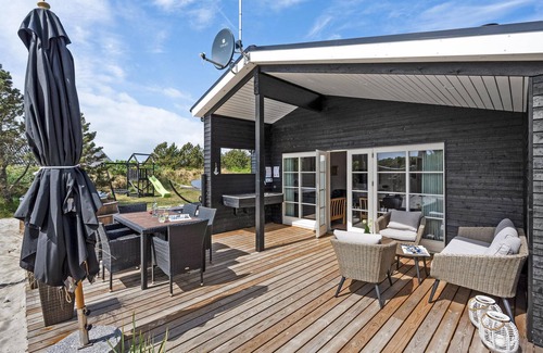 Bjerregaard House | Gorgeous home in Hvide Sande with sauna