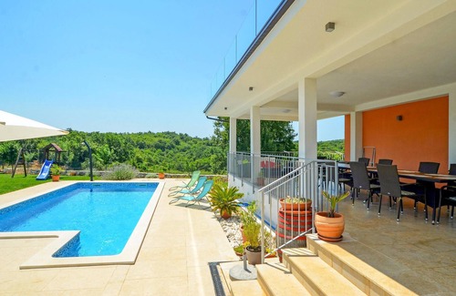 Kurili House | Gorgeous home in Kanfanar with WiFi