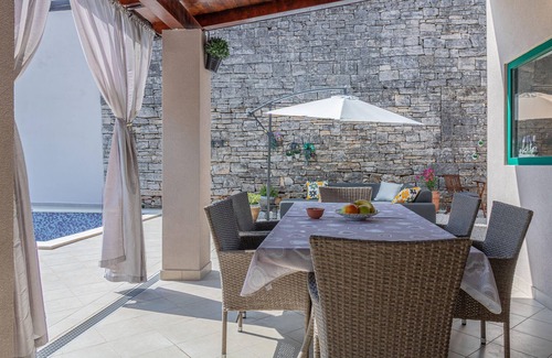 Municipality of Zminj House | Gorgeous home in Kresini with WiFi