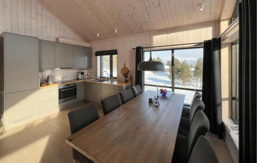 Nord-Fron House | Gorgeous Home In Kvam With Sauna