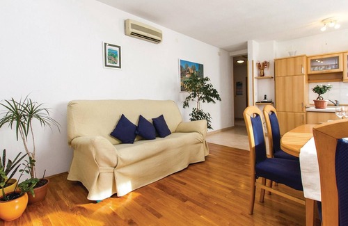 Presika House | Gorgeous home in Labin with WiFi