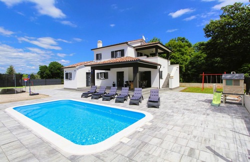 Marceljani House | Gorgeous home in Labin with kitchen