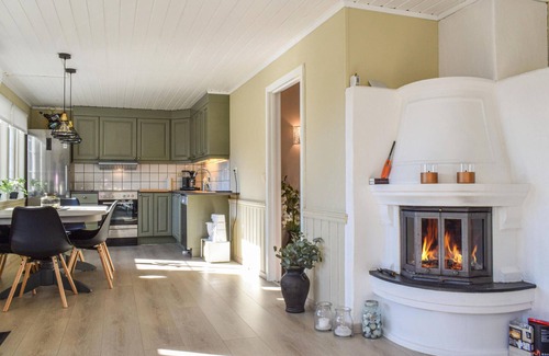 Lindesnes House | Gorgeous home in Lindesnes with kitchen