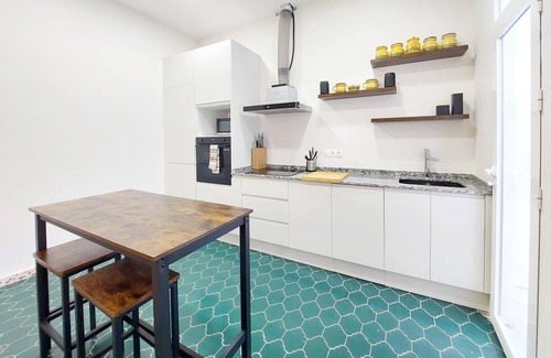 Llauri House | Gorgeous home in Llaurí with WiFi