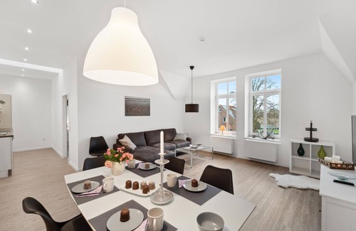 Loxstedt House | Gorgeous home in Loxstedt with WiFi