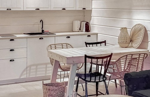 Mielno House | Gorgeous home in Mielno with WiFi