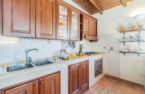 Mondavio House | Gorgeous home in Mondavio -PU-