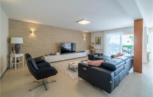 Businci House | Gorgeous Home In Okrug Gornji