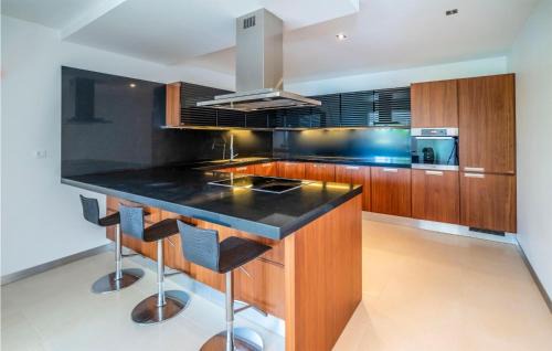Businci House | Gorgeous Home In Okrug Gornji