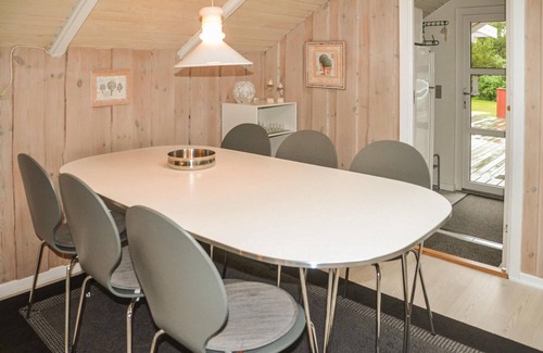 Jegum House | Gorgeous home in Oksbøl with WiFi