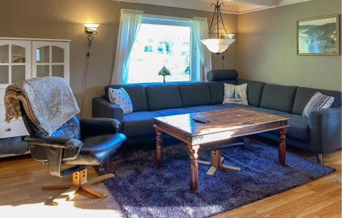 Gjemnes Municipality House | Gorgeous Home In Øydegard With Wifi