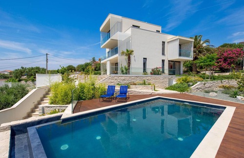 Rab House | Gorgeous home in Palit with sauna