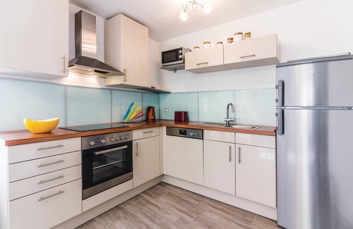 Pomer House | Gorgeous home in Pomer with WiFi