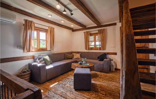 Popovaca House | Gorgeous Home In Popovaca With Wifi