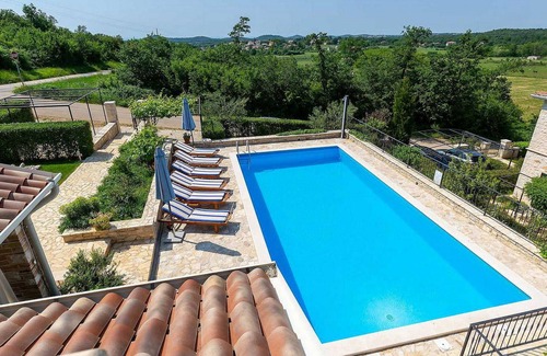 Montizana House | Gorgeous home in Porec