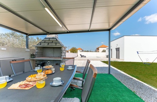 Skabrnja House | Gorgeous home in Prkos