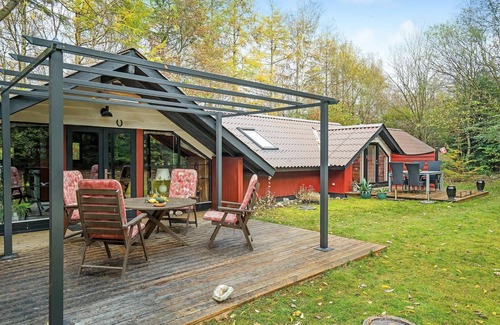 Ronbjerg House | Gorgeous home in Roslev with WiFi