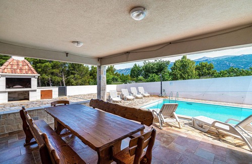 Rovanjska House | Gorgeous home in Rovanjska