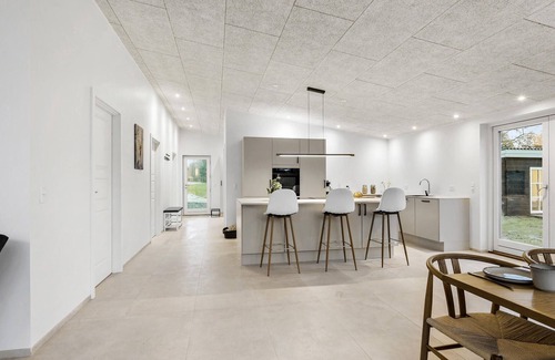Spodsbjerg House | Gorgeous home in Rudkøbing with WiFi