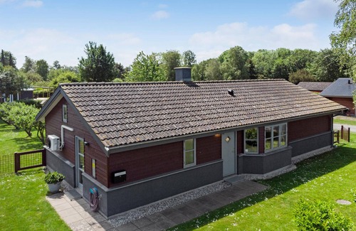 Kongsnæs House | Gorgeous home in Stubbekøbing with WiFi
