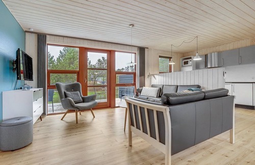 Stenbjerg House | Gorgeous home in Snedsted with sauna