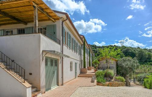 Pietrasanta House | Gorgeous Home In Strettoia