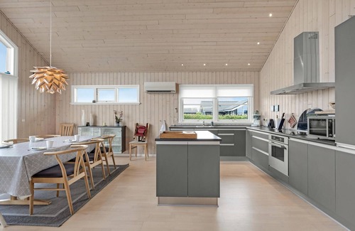 Skaven Strand House | Gorgeous home in Tarm with WiFi