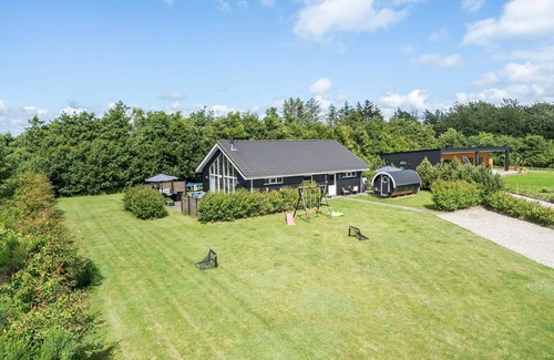 Skaven Strand House | Gorgeous home in Tarm with kitchen