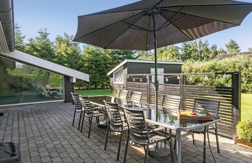Marielyst House | Gorgeous home in Væggerløse with sauna
