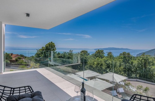 Opatija House | Gorgeous home in Veprinac with WiFi